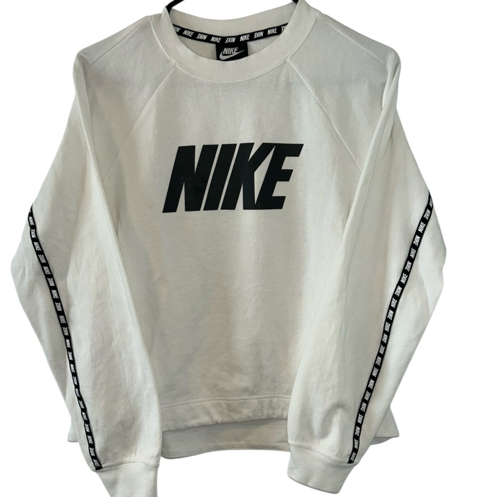 Nike Women's White Crew Neck Sweater